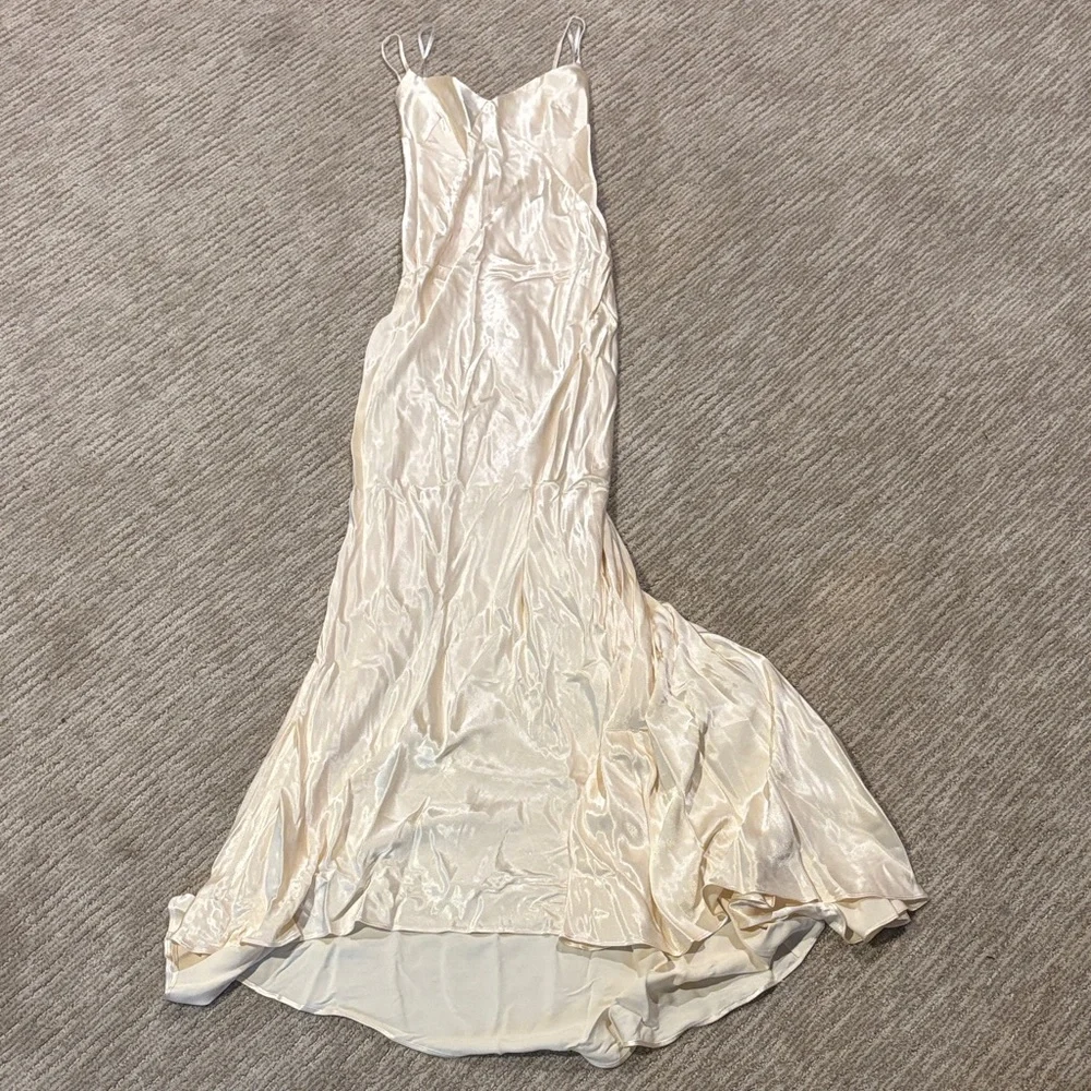 NWT Shona Joy La Lune Low Back Gown - Cream - Picture 3 of 6
